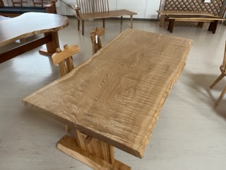 北海道産タモ一枚板テーブル - 木材