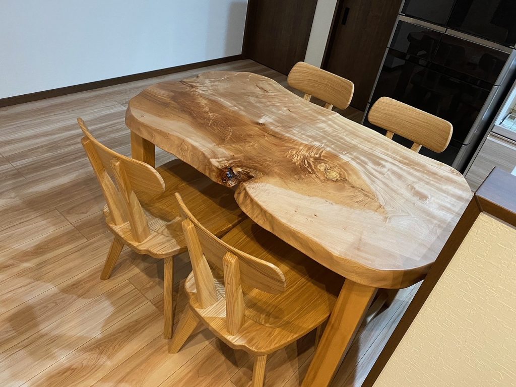 納品のご報告 栃一枚板 | 一枚板テーブル 家具工房鳳山堂 